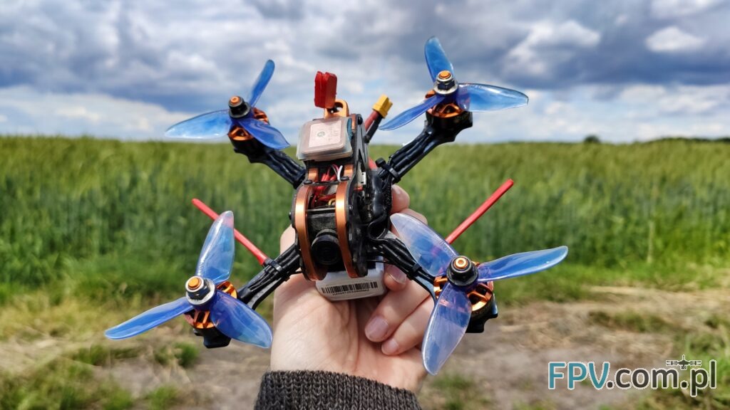 dron FPV gotowy do lotu