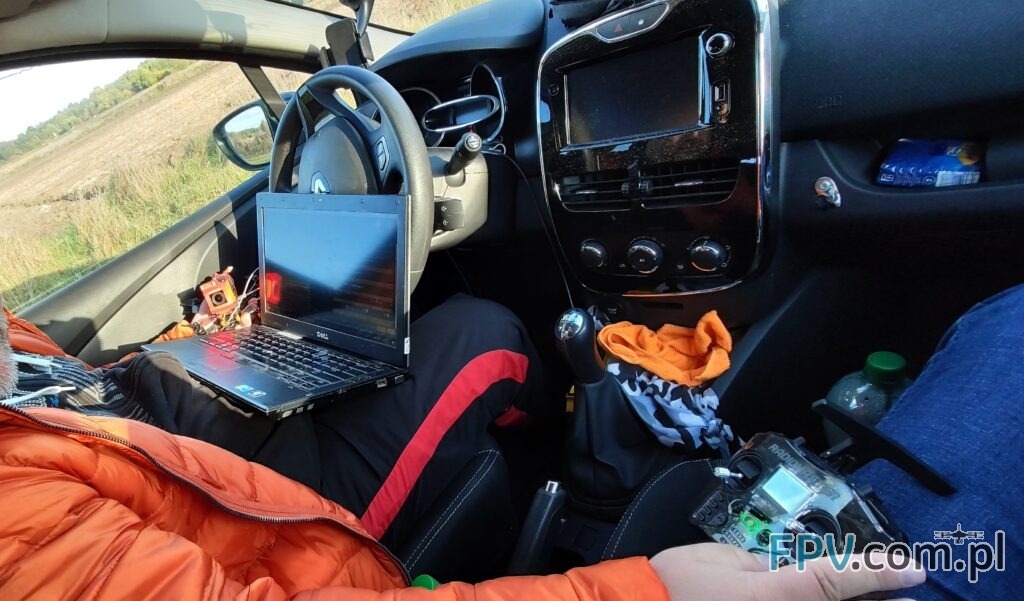 Ustawianie PID w dronie FPV na laptopie – poradnik dla poczatkujących